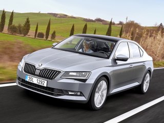 Skoda Superb : 1er contact en vidéo