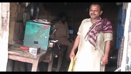 Muzaffar garh me Garmi ki Shidat k sath Loadsheeding me Azafa. 18 ghanty Loadsheeding & 6 ghanty Wapda walon ki Tripinig