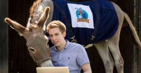 16 Yaşında Kendi Sanal Ağını Kurdu, Servet Sahibi Oldu