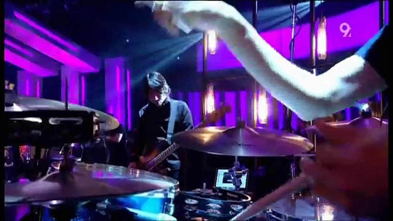 YEAH YEAH YEAHS - HEADS ROLL LIVE JOOLS HOLLAND...
