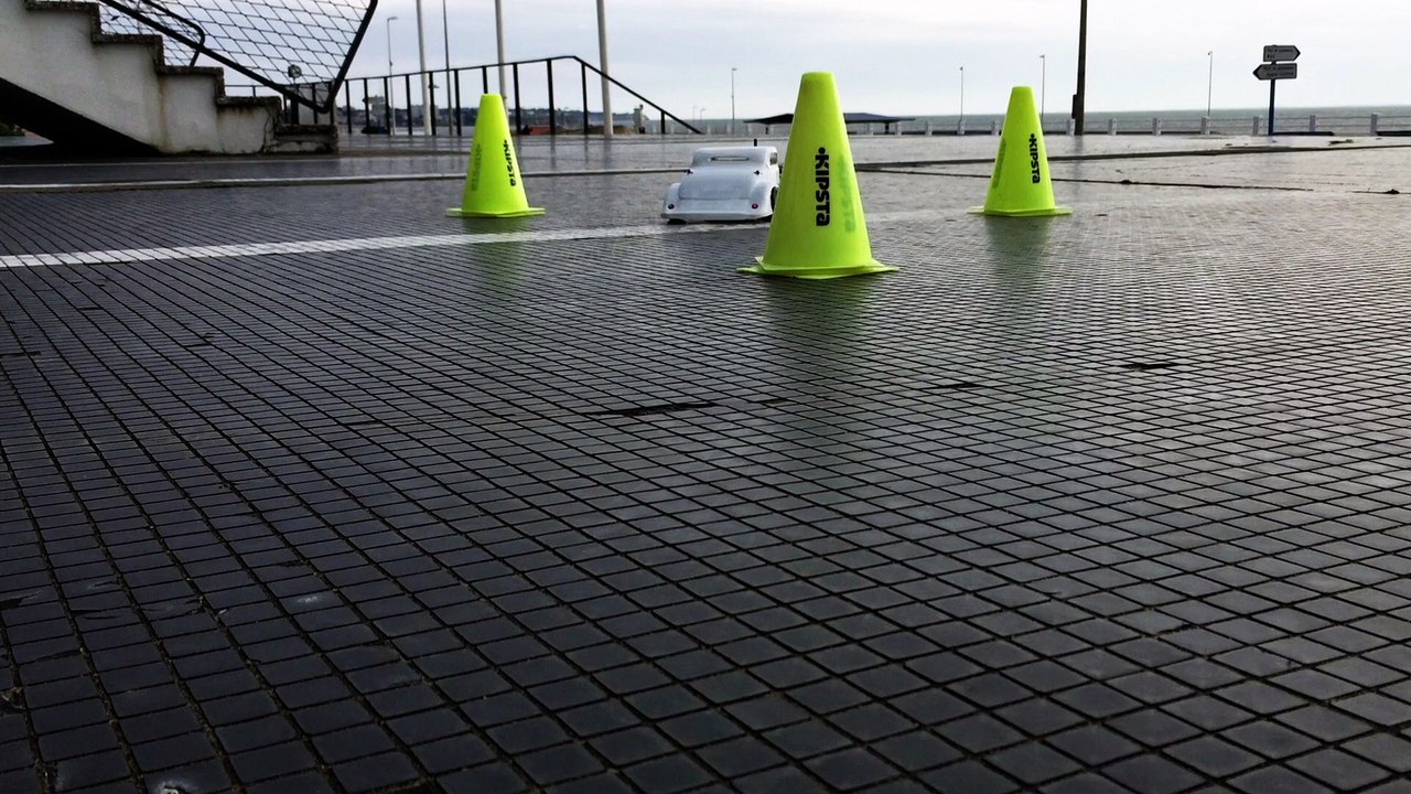 Driftalicious - Yellow Cones Shesh