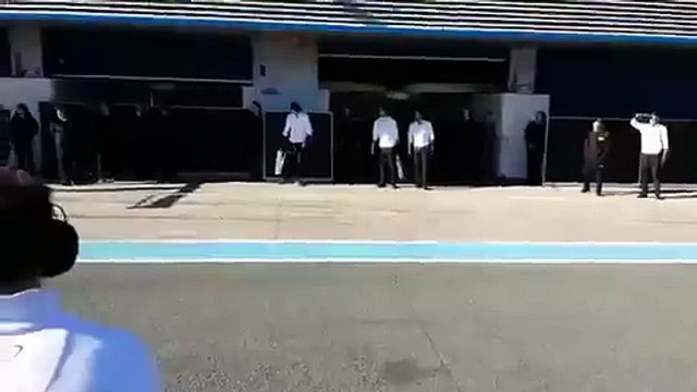 F1 2015-Mclaren HONDA back into the pits