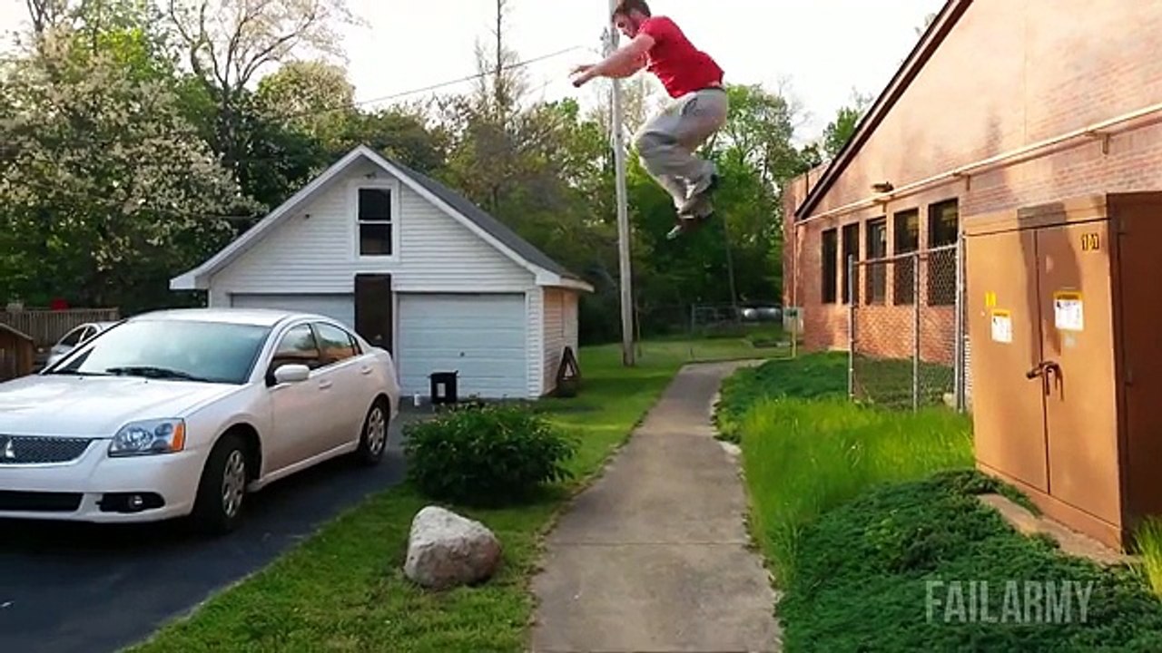 You'll Rethink Trying Parkour After Watching This Fails Compilation