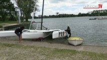 Vincent Riou navigue sur son nouveau trimaran à Saint-Quentin-en-Yvelines