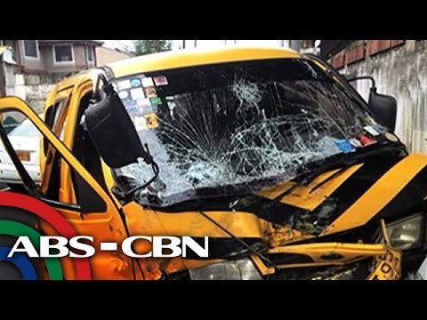 8 hurt in school service vehicle crash