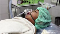 Afghanistan : Sauver le bras de Feroz, 7 ans, gravement blessé par l'explosion d'une bombe