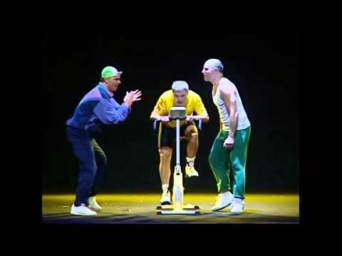 TV3 - Còmics - Gag sobre el ciclista Induráin, dins l'espectacle Entretres , de Tricicle - Trici