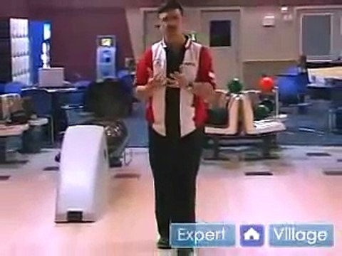 Professional Bowling Tips & Techniques : Bowling Follow Through & Delivery
