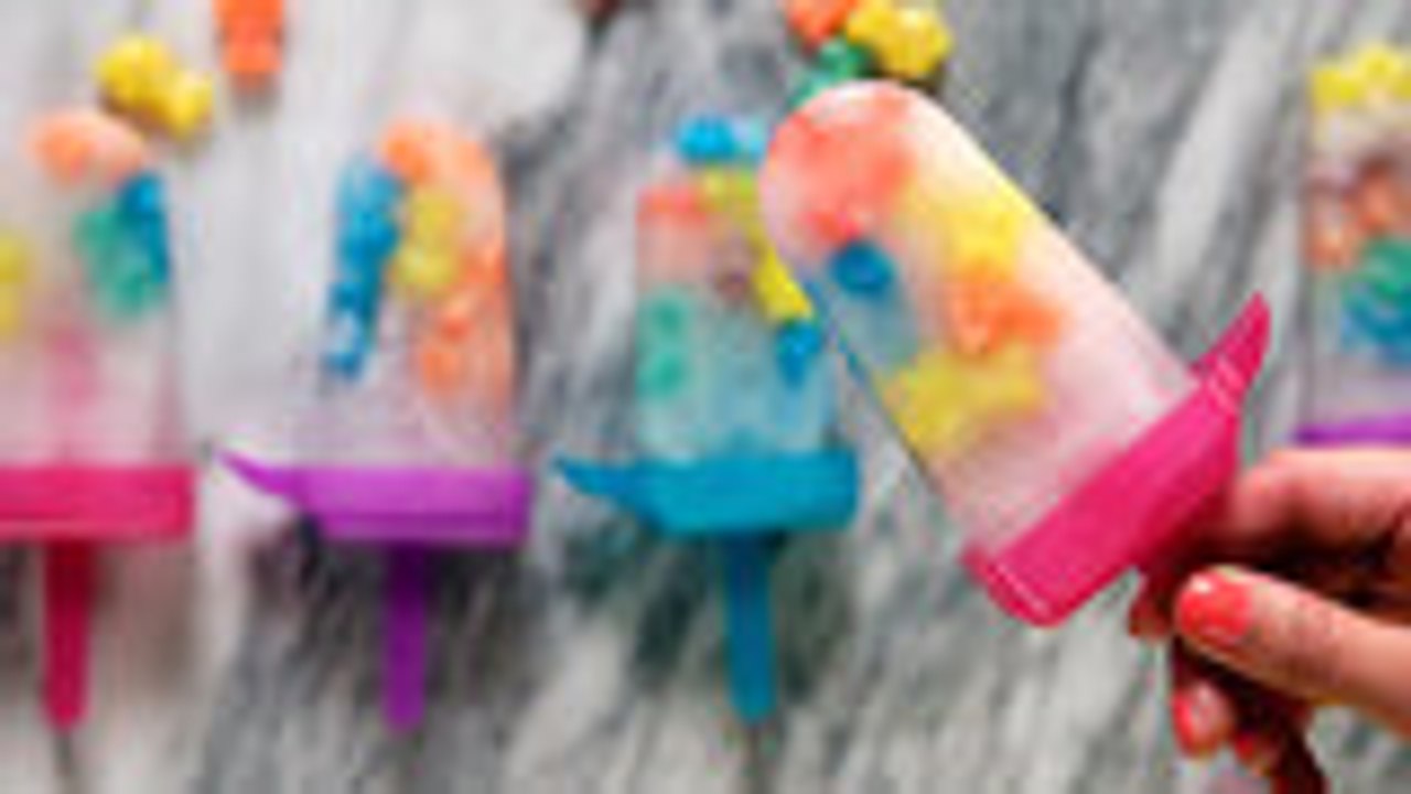 Sweetest Summer Treat: Gummy Bear Popsicles