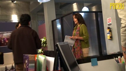 La teacher de inglés es Carolina Gómez ahora en Caracol