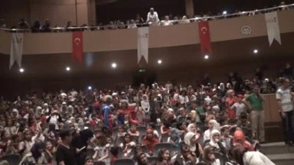 Suriyeli Öğrencilerin Karne Sevinci