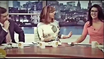 تمزّق ملابس مذيعة على الهواء يضعها في موقف فاضطرت للخروج من الأستوديو لتغيير ملابسها