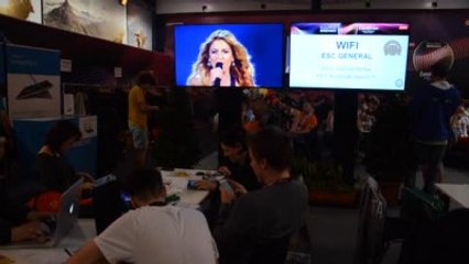 2015 Eurovision Şarkı Yarışması'nın Birinci Yarı Finali Tamamlandı