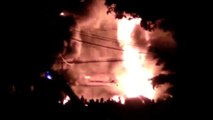 Caminhões pegam fogo em Viana