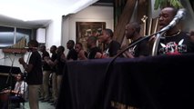 Kenyan Boys Choir sings Hakuna Matata - No Worries