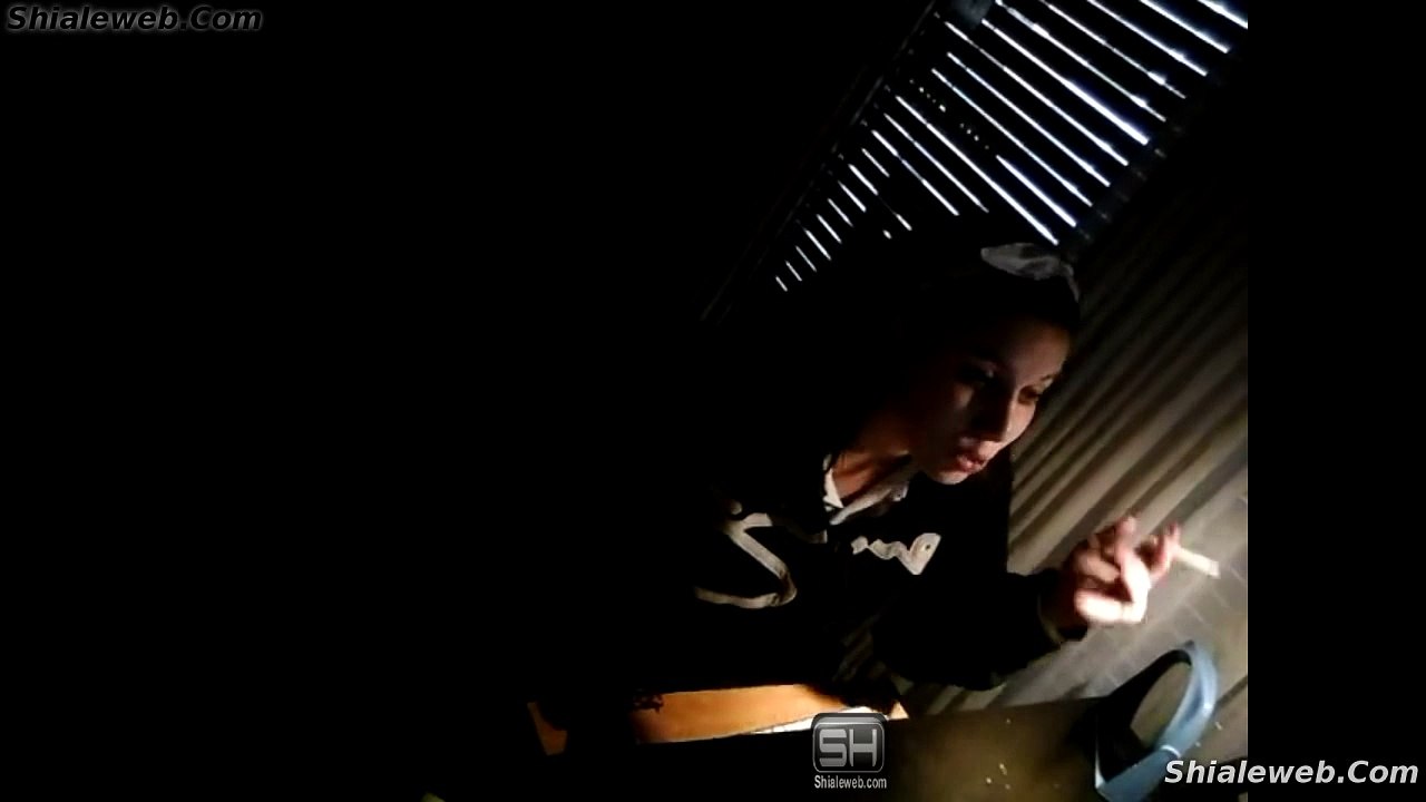 MUJER ARGENTINA CANTANTE INTERPRETA UNA CANCION RAP HIP HOP LETRA Y MUSICA DE SU COMPOSICION MAYO 2015