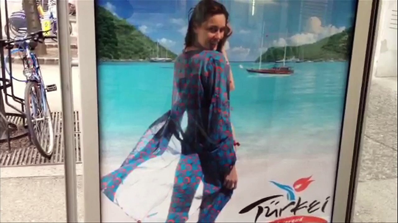 IGUDESMAN & JOO - Kissing Turkey