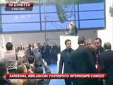 Berlusconi contestato in Sardegna