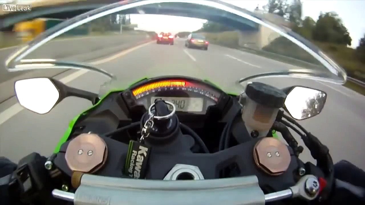 Kawasaki 1000 vs Audi A3