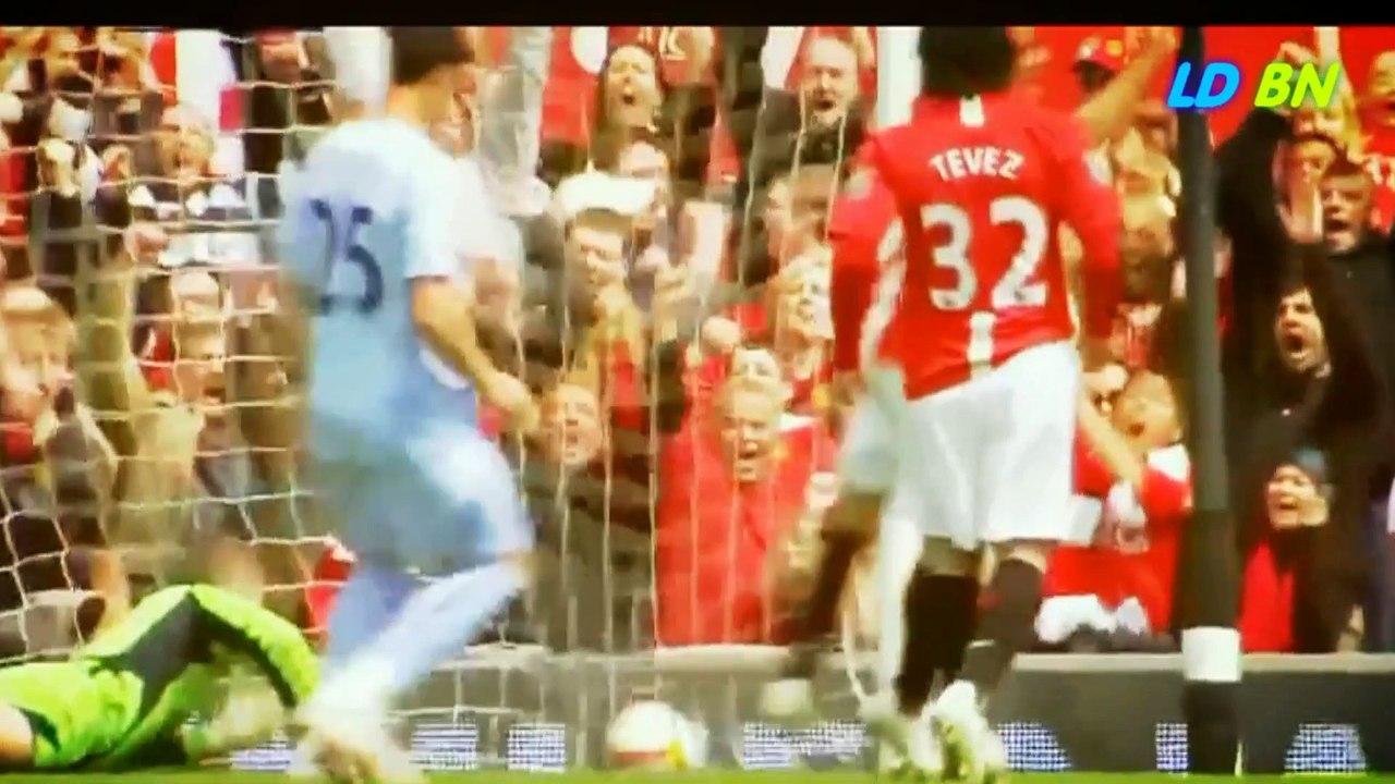 Cristiano Ronaldo Free Kick - Manchester & Real Madrid