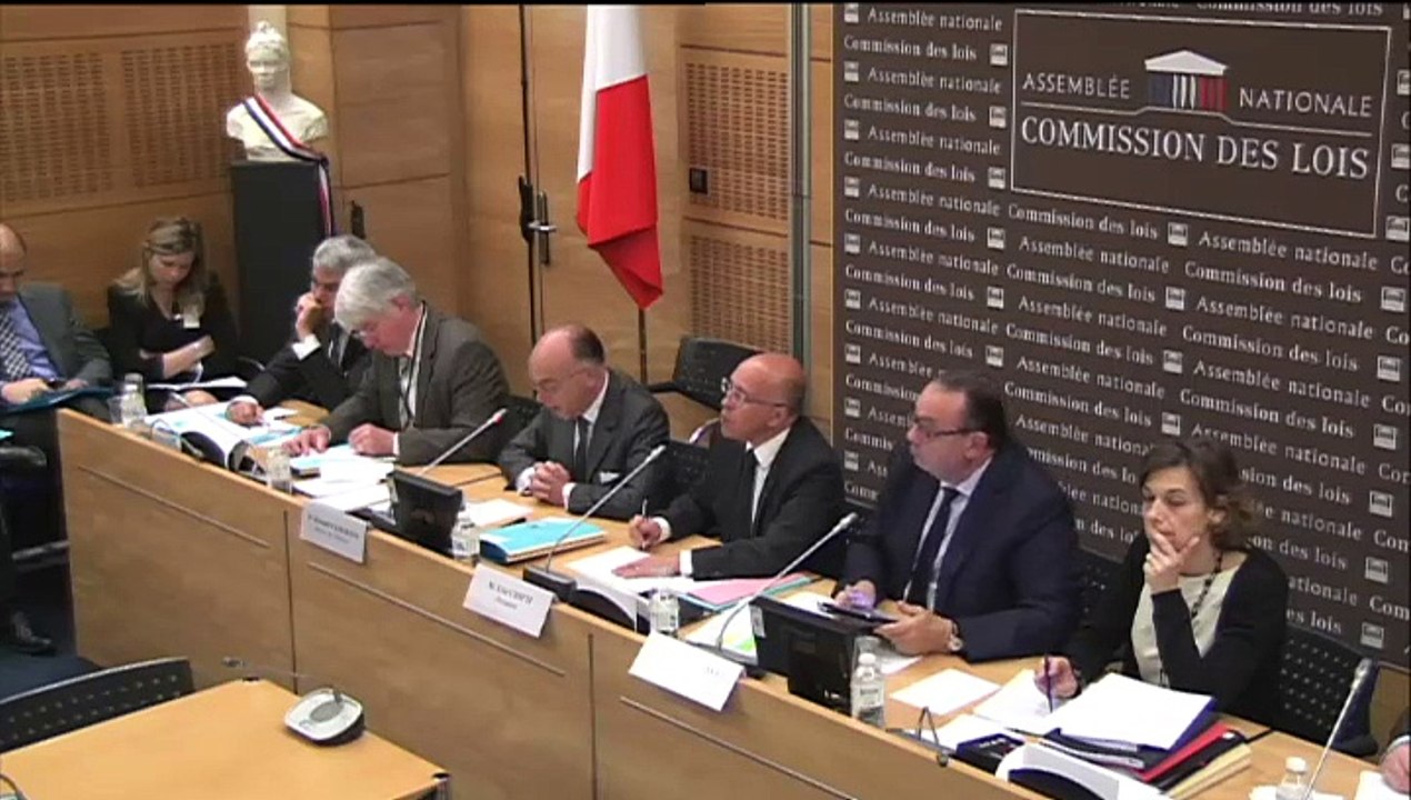 Audition de Bernard Cazeneuve par la commission d'enquête sur les filières et individus djihadistes