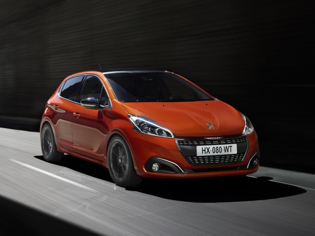 Peugeot 208 2015