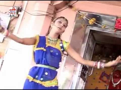 ऊंचो ऊंचो देवल मईया उजलो - चम् चम् चमके चुन्दडी ( राजस्थानी )