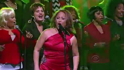 Darlene Love - Christmas (Baby Please Come Home) Letterman 2011