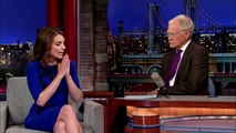 Tina Fey se met (à) nu(e) pour David Letterman