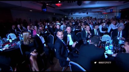 Visiblement bourré, Van Gaal claque Giggs