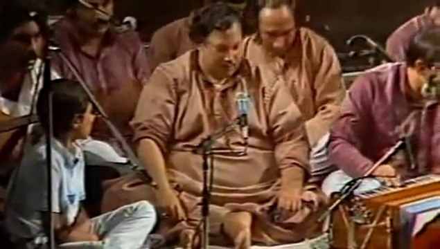 NUSRAT FATEH ALI KHAN - YAADAN VICHRE SAJAN DIYAN AAIYAN - Live At Digbeth Civic Hall Birmingham 1985
