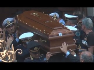 Napoli - Strage Secondigliano, i funerali del vigile Francesco Bruner (19.05.15)
