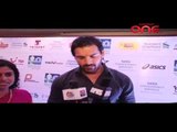 Hunk John Abraham Spotted at Mumbai Marathon Event - Masala Gupshup | Episode No. 156