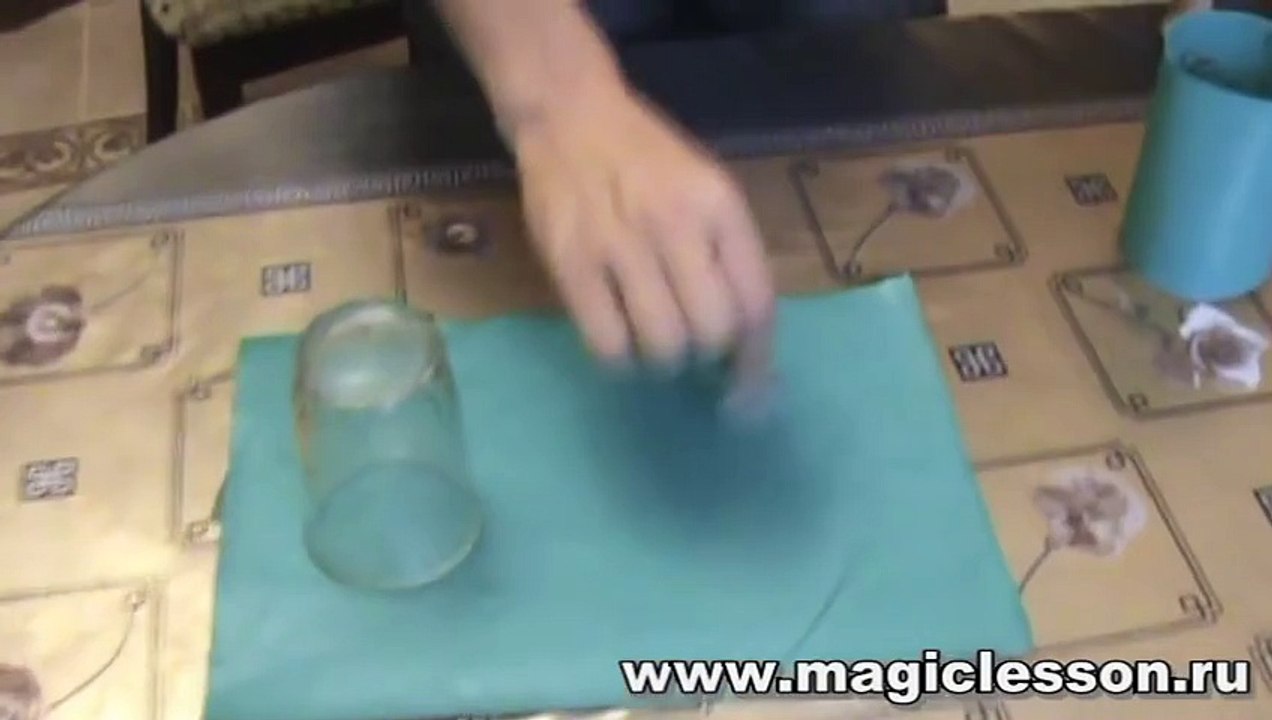 Самый эффектный фокус. Монета и стакан (исчезновение)