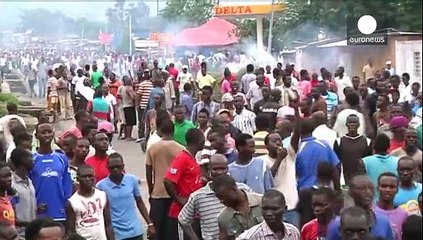 Neue Proteste in Burundi: "Sie spielen ein falsches Spiel mit uns"