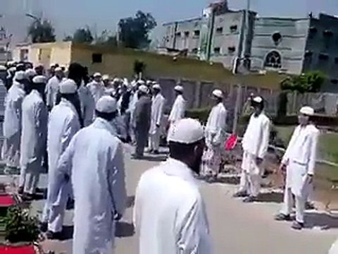 Is It Not Blasphemy- Watch What Kind of Kalaam Madrassa Students Reciting For Fazal-ur-Rehman