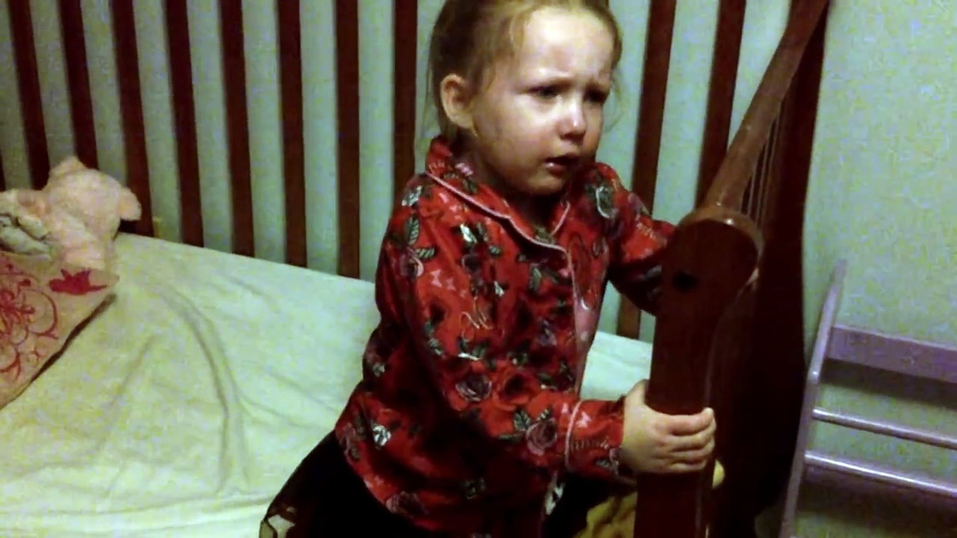pinderloy hilarious nap time temper tantrum from my very overtired little girl! -  video Dailymotion