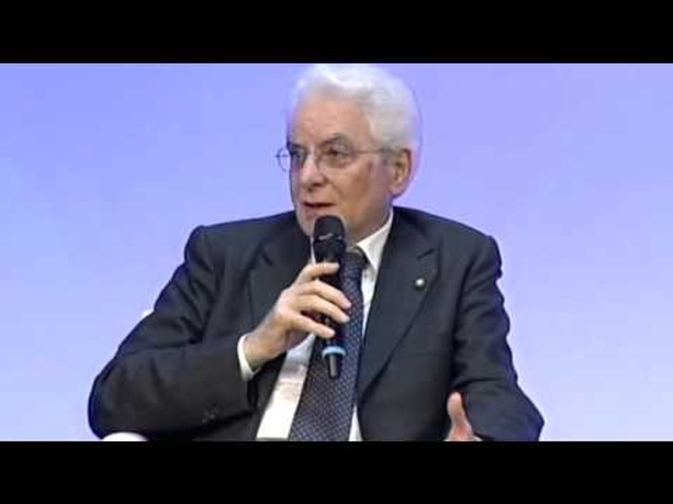 Torino - Il Presidente Mattarella risponde alle domande dei giovani del SERMIG (14.05.15)
