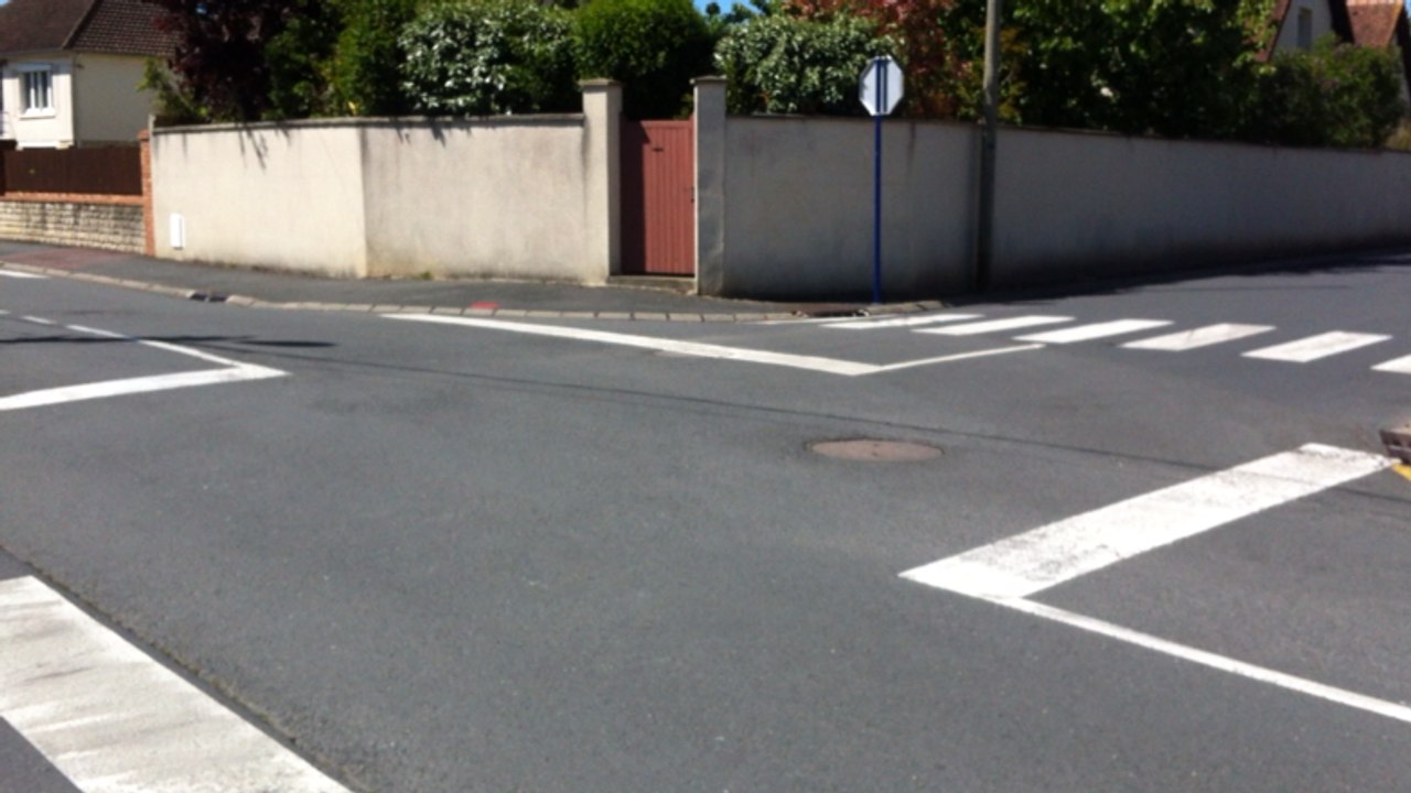 Le carrefour aux quatre stop