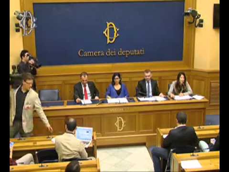 Roma - Scuola - Conferenza stampa di Simone Valente (30.04.15)