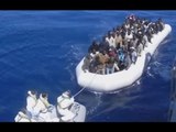 Canale di Sicilia - Immigrati salvati dalla Guardia di Finanza (13.05.15)