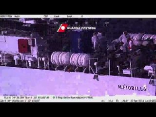 Canale di Sicilia - Salvataggio di migranti (23.04.15)