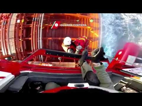 Guardia Costiera - Soccorso in mare (23.04.15)