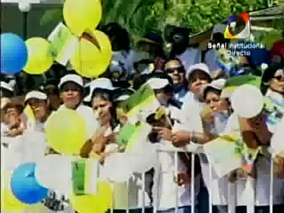 Shakira canta el himno nacional