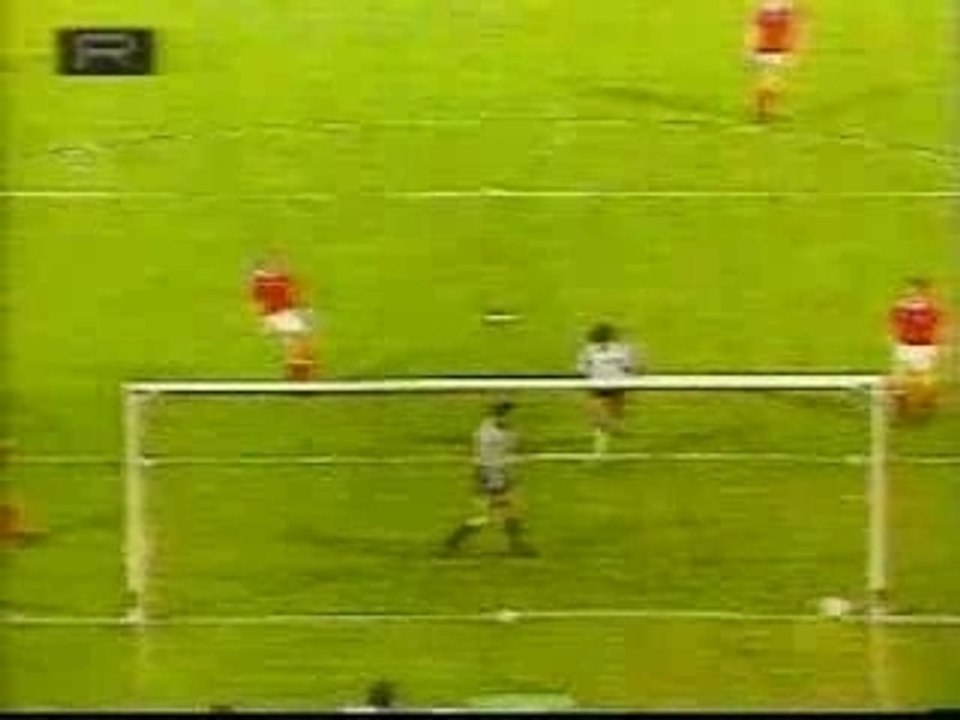 Maradona - Coup du foulard pour Gol