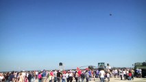 Insane F-22 Raptor Performs at NAS Jax Air Show!