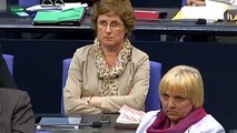 Bundesfamilienministerin Kristina Schröder im Bundestag zum Thema Frauen in Führungspositionen