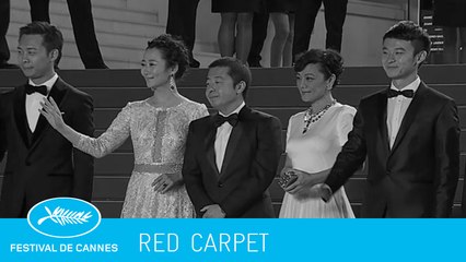 MOUNTAINS MAY DEPART -red carpet- (en) Cannes 2015