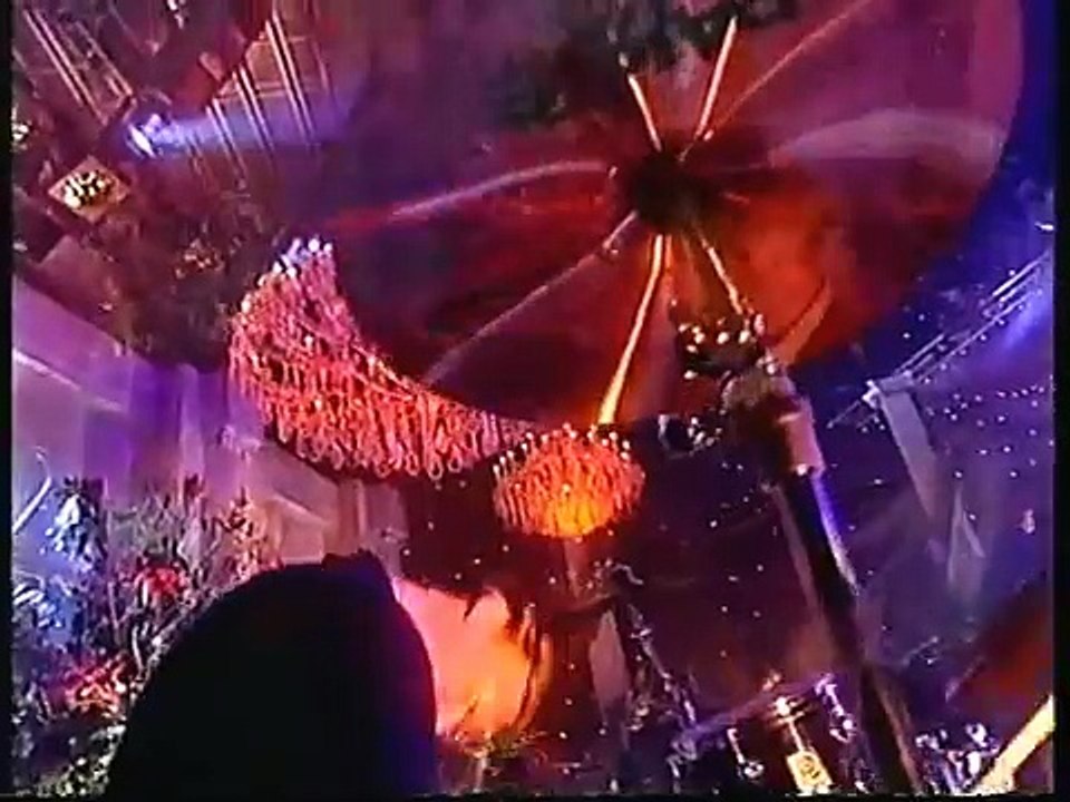 Marti Pellow- Love Is All Around - Christmas Top Of The Pops 1994