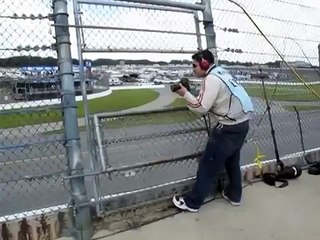 Alguma vez imaginaste como é fotografar uma corrida Nascar?
